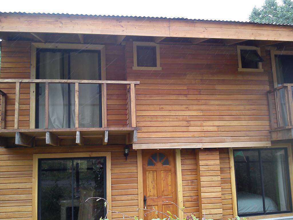 Hostal Los Alamos Neltume Exterior photo