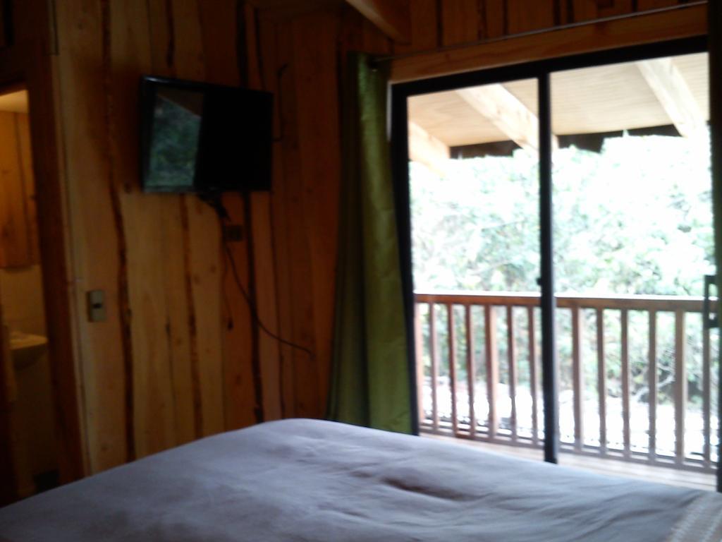 Hostal Los Alamos Neltume Room photo